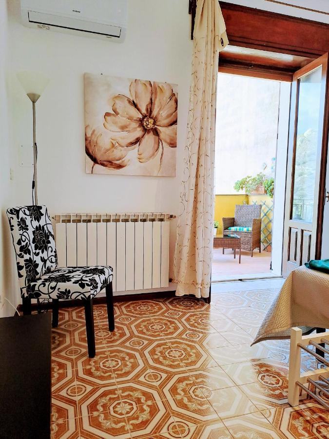 Tao Charming Apartment Taormina Exterior foto