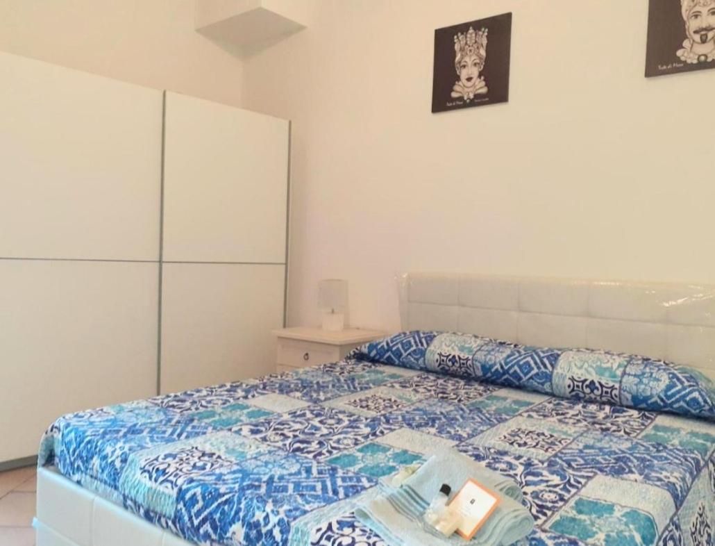 Tao Charming Apartment Taormina Quarto foto